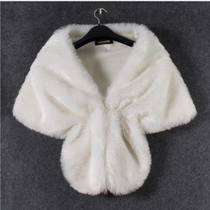 PACK OF 9 Fur Shawl (Wrap) White - will sell all together